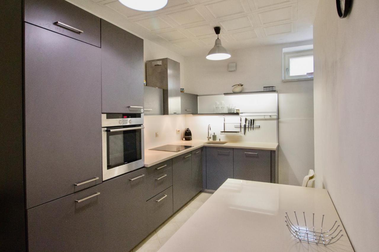 Apartman U Berounky ベロウン エクステリア 写真