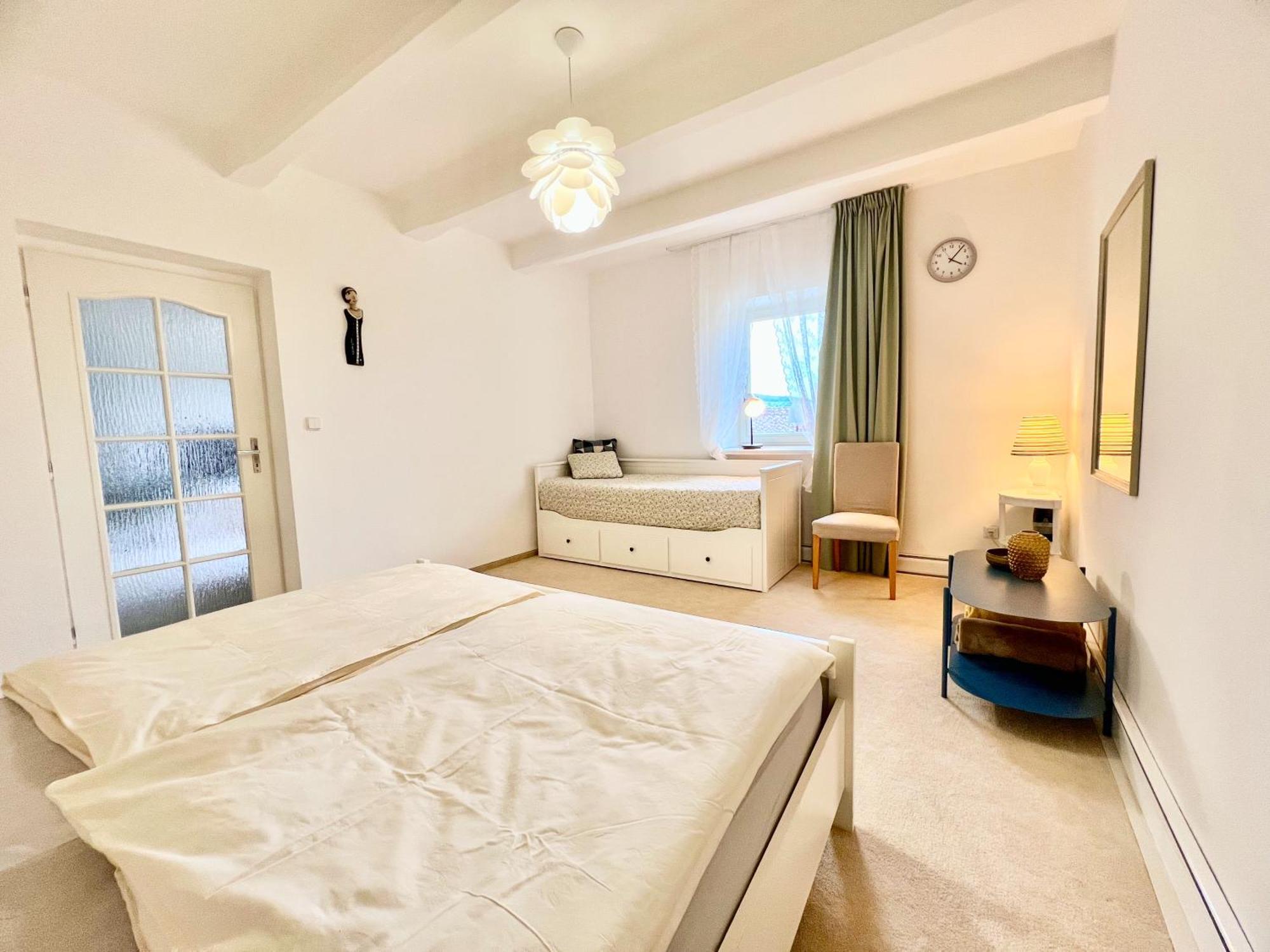 Apartman U Berounky ベロウン エクステリア 写真